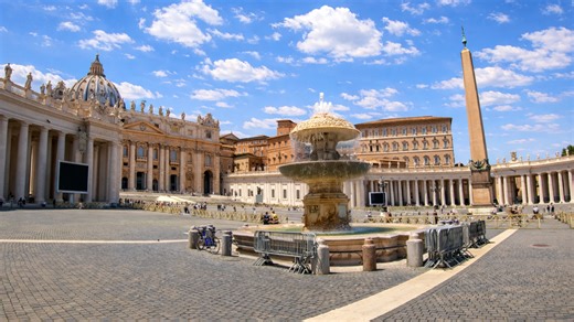 Vatican City St Peter’s Square and Basilica walk (4K)