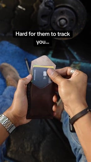 💼 Slim Down, Step Up – The Wallet That Works as Hard as You Do! 💼 Tired of bulky wallets weighing you down? Meet the Minimalist Vertical Wallet – designed for the modern mover who values style, function, and freedom. With a sleek 0.8-inch profile and premium full-grain leather, it’s the only wallet you’ll ever need. ✨ Slim & Structured – Fits cards, cash, and ID without the bulk 🔄 Vertical Cash Slot – Easy access, no folding, no fuss 🌿 Ages with Character – Leather that tells your story over