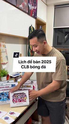 Lịch để bàn 2025 câu lạc bộ bóng đá Arsenal, Manchester United, Manchester City, Real Madrid, Barcelona, Chelsea, Liverpool
