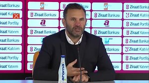 2.3K views · 54 reactions | Okan Buruk: "26 şutumuz, net pozisyonumuz, kaçırdığımız penaltı var. Rakibimizin net kaçırdığı iki pozisyon var. Uzatmaya taşıyabilirlerdi. Diğer takımlara göre perşembe günü oynamak biraz dezavantaj. Pazar günü tekrar maçımız var. Bu maç öncesinde kadro planlamasını düşündük." | Webaslan | Facebook