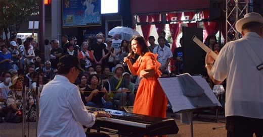 博多の「中洲ジャズ」雨の中リズムに酔いしれ…　14日も開催予定