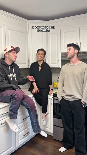 Singing “A Whole New World” w/ #LeaSolonga & ‪@AnthonyGargiula‬ ✨ #sing #awholenewworld #aladdin