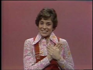 Classic Sesame Street - Linda Signs Love