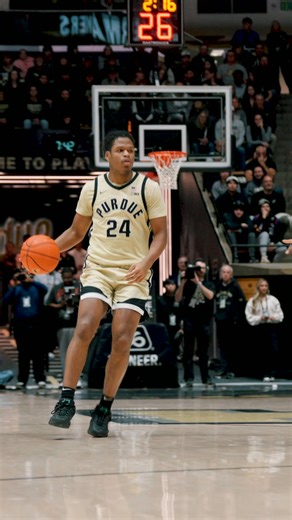 🔥 11 PTS 🔥 9 REB 🔥 2 AST 🔥 1 STL Trey Kaufman-Renn did a bit of everything for Purdue in the first half against Kent State 🙌 | Big Ten Network