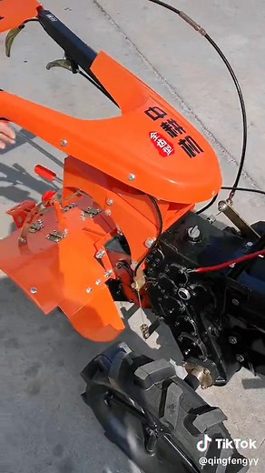 5 multifunctional walk-behind cultivators ordered by foreign customers are packed in wooden boxes and ready for shipment. Thank you for your trust and support. One machine has multiple uses, saves labor and effort, can be used with various agricultural tools, is simple and flexible to operate, economical and practical, suitable for use in various complex terrains, reduces labor intensity, improves work efficiency, and is a good helper for agricultural planting!#Factory #tractor #daily #tiktok #f