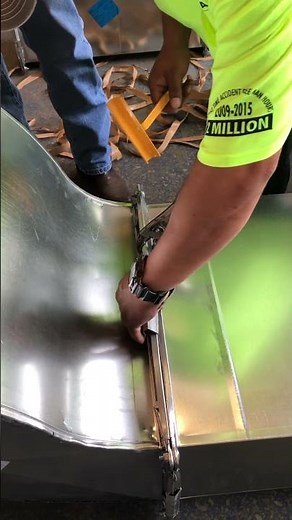 Connecting the 4 sides of the Rectangular Duct’s Transverse Joints in the Duct Shop means less Labor