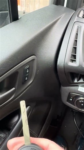 2016 Ford transit connect four new remote Keys not an instructional video #allockandkeyco ￼