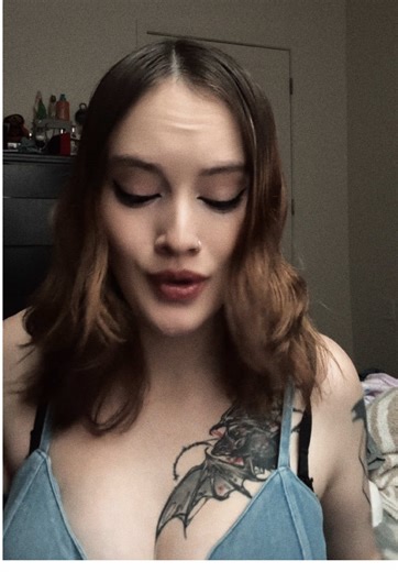 🫶🏼🫶🏼 #lipsync #audio #tattoos #burnette #switch