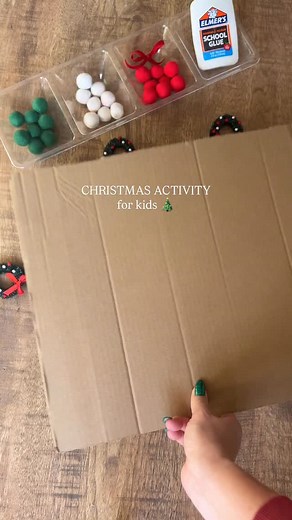 COTTON PAD WREATH ✨🎄 save to try this fun Christmas activity with your kids! ✨affiliate link for droppers: https://urlgeni.us/amzn/ROouM0 ✨ affiliate link for tray: https://urlgeni.us/amzn/yhVDH_ #toddleractivities #kidactivities #christmascrafts #christmasactivities #finemotoractivity | Sarah Elizabeth