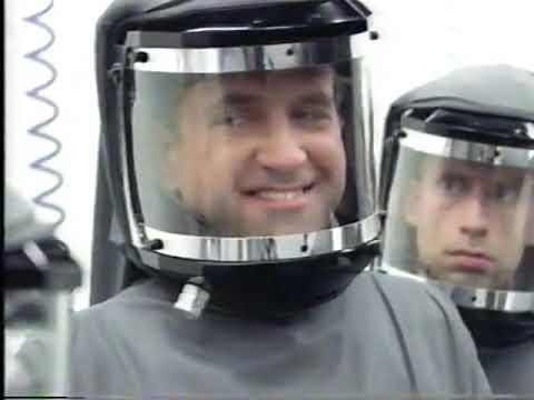 Holiday Inn Express ad, 2001