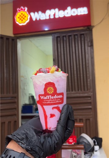 Delicious Blueberry Froot Loops Strawberry Milkshake