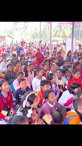 Live Demonstration of a quick finished Acrylic painting by Speed Painter Rabin Bar during a workshop on Art & Craft at Kampur, Nagaon | Speed Painter Rabin Bar