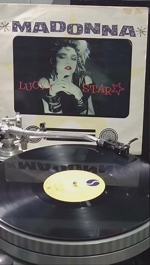 Madonna – Lucky Star (Full Length Version) 1984