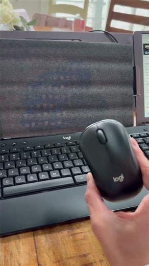 Quiet Wireless Keyboard with mouse!!