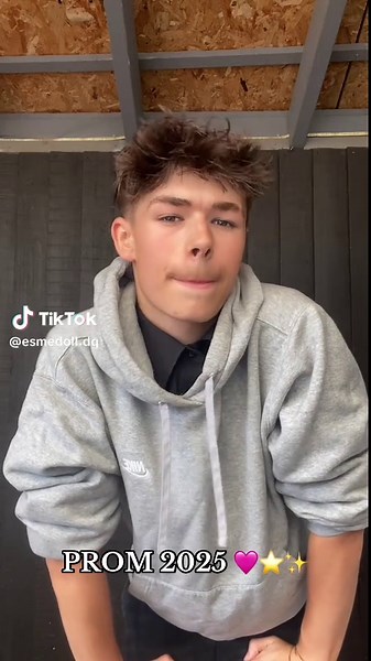 Prom Queen 2025: Transformative Drag Makeup Performance