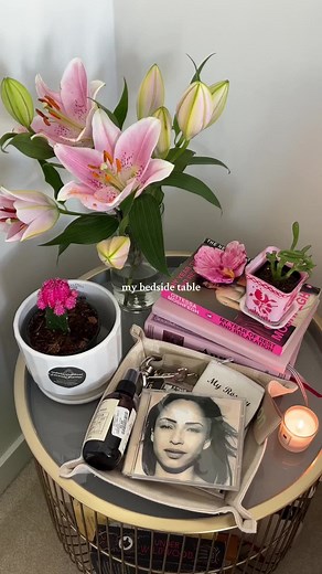 Aesthetic Bedside Table Ideas for Girls
