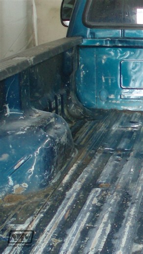 Does your bedliner need an upgrade? We can help you find a Rhino Linings near you. #worktruck #Durability #TruckUpgrade #Bedliner #Satisfying #ProtectiveCoatings #TruckRevamp #UpgradeYourRide #RhinoLinings #RLC #RhinoCorp | Rhino Linings