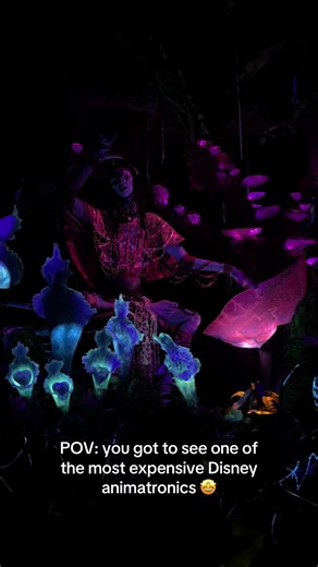 Experiencing Disney's Most Expensive Animatronic at Pandora