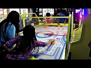 Arcade Game Play 4 Player Versus Challenge! Pac-Man Smash Air Hockey! Arcade Hacks