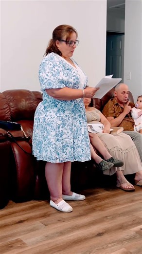 Cuban woman from Holguín, businesswoman and woman of faith in the USA 🇺🇸 worships Jesus #reels #f...