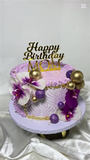 We had an amazing year 2025 and we can’t thank our customers enough 🥹🙏🏾 Here’s to getting a hang of the Tik Tok market in 2026 🤞🏾 #cakesoftiktok #trendingvideo #cakesinibadan #creatorsearchinsights #ibadanbaker