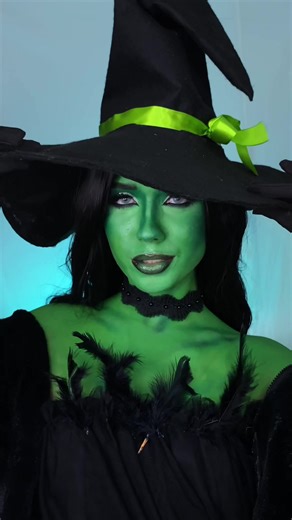 Witch Green Makeup Tutorial for Halloween