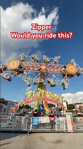 Zipper (Chance, Talley Amusements, 2025 Irving Mall Carnival)
