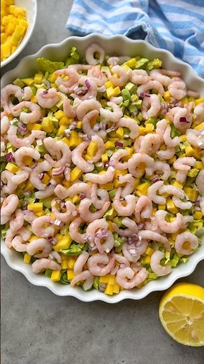 How to Make a Shrimp Cocktail Salad