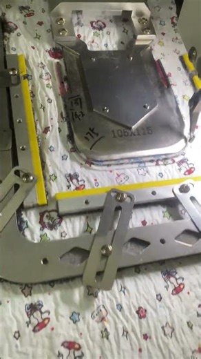 Automatic bagging machine