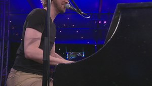 Squire Barnes talks to the PNE’s ‘Dueling Pianos’