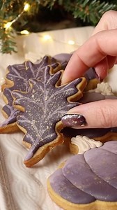 18K views · 426 reactions | I’m obsessed with this color for fall  I made it using @satin.ice pink, yellow, and blue food coloring. The oak leaf cookie cutter is from @nycake The instructions and recipes to make these leaf cookies for fall are in the Cookie Art Club! #sugarcookies #gingerbreadcookies #pumpkinspicecookies #royalicingcookies #cookieartist #sweetambs #asmrcookies | SweetAmbs | Facebook