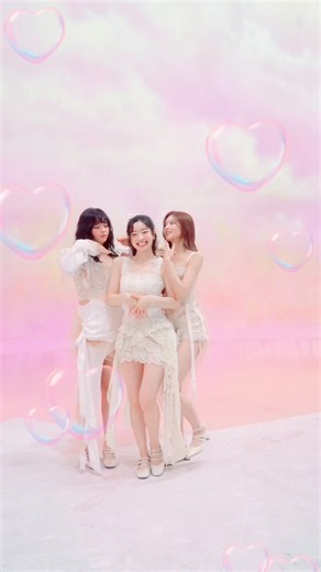 TWICE「DIVE」Unit Dance 🫧 JEONGYEON SANA DAHYUN vt.tiktok.com/ZSY7uJ8Mt #TWICE #DIVE #JAPAN5thALBUM - Nayeoncé Knowles | Everything TWICE