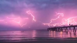 'Spider lightning' caught on video amidst an Australian storm