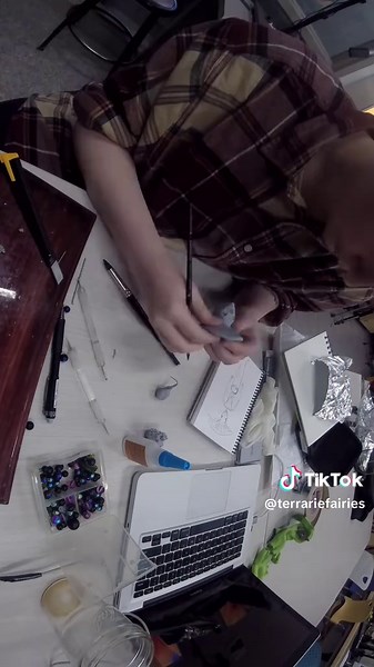 This is something I made a few years ago but never shared. Hope you find it interesting! #cosclay #stopmotionanimation #sicfi