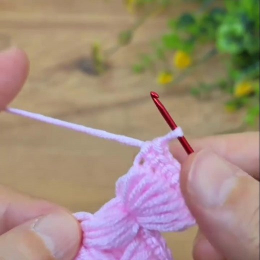 11K views · 148 reactions | Knitted Floral Decor #knitting #crochetflower #decor | Knitting & Crochet World | Facebook