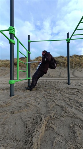 Doing a training with a rope while I wear a backpack Part 2