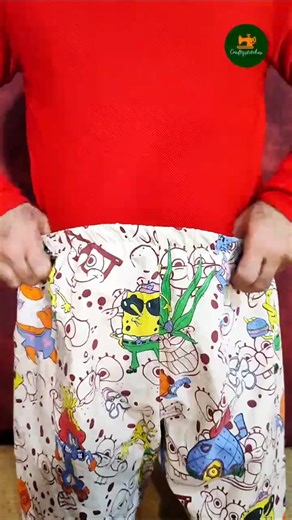 😁🤫Elastic waistband in 15 seconds⏱️Easy home pants sewing. #sewing #diy #shorts #CraftyStitches