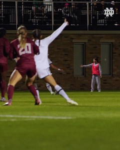 @paigebuchner getting things started 😤 #GoIrish☘️ | Notre Dame Women's Soccer