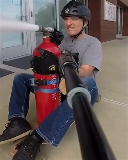 1.6M views · 4.1K reactions | If only I had a teacher like this 勞 | LADbible | Facebook