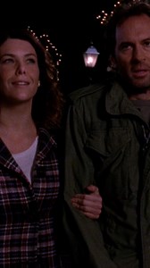 295K views · 10K reactions | there's two types of people during winter and i'm freezing 略 : Gilmore Girls | Netflix Family | Facebook