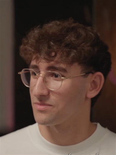 نتائج أداء آدم في برنامج المايك إلك على المسرح