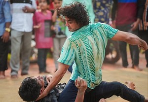 Lukman Avaran,,, baaa eneekk. 😂 | Tovino Thomas