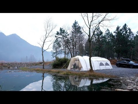 The Couple Camped Overnight And Celebrated Christmas by The Lake in a Luxurious Inflatable Tent