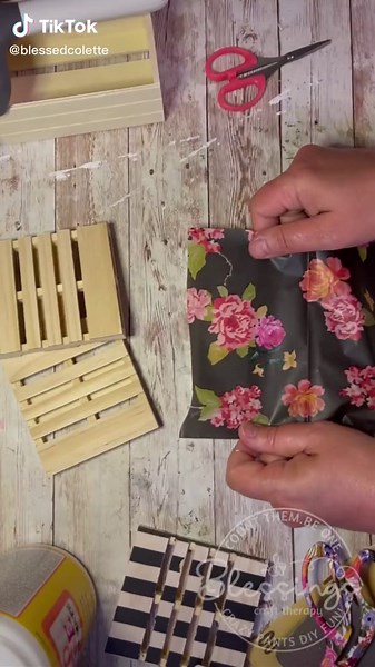 DIY Mini Pallet Coaster Set Tutorial