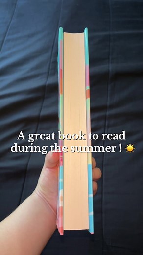 A book that reminds you of summer☀️🌊 #abbyjimenez #summerreads #tbrlist #goodreads #barnesandnoble #summer #romace #read #books #booktok #bookrecommendations #foryoupage