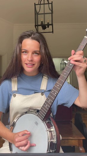 Steph Strings Live Performance in WA | Banjo & Guitar Music