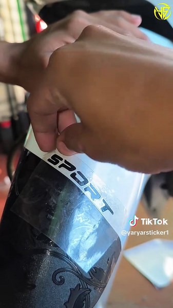 ဒဏ်ရာကို Sticker ဖြင့် ဖျောက်နည်းများ