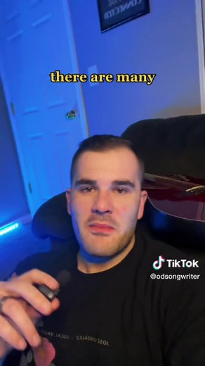 3 Steps for Writing Lyrics for Your First Song