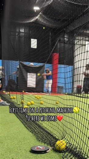7.4K views · 55 reactions | First time on a fast pitch pitching machine!!! Started off a little late but adjusted so well❤️❤️❤️ can’t wait for live pitch to start❤️❤️❤️ | Sarah Lynn | Facebook
