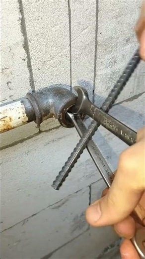 how to remove rusty nuts that are difficult to remove